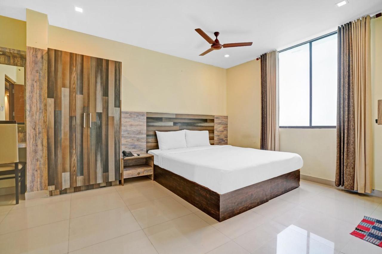 Capital O 87015 Hotel Al Salama Kochi Ngoại thất bức ảnh