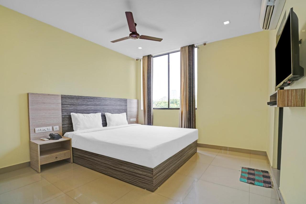 Capital O 87015 Hotel Al Salama Kochi Ngoại thất bức ảnh